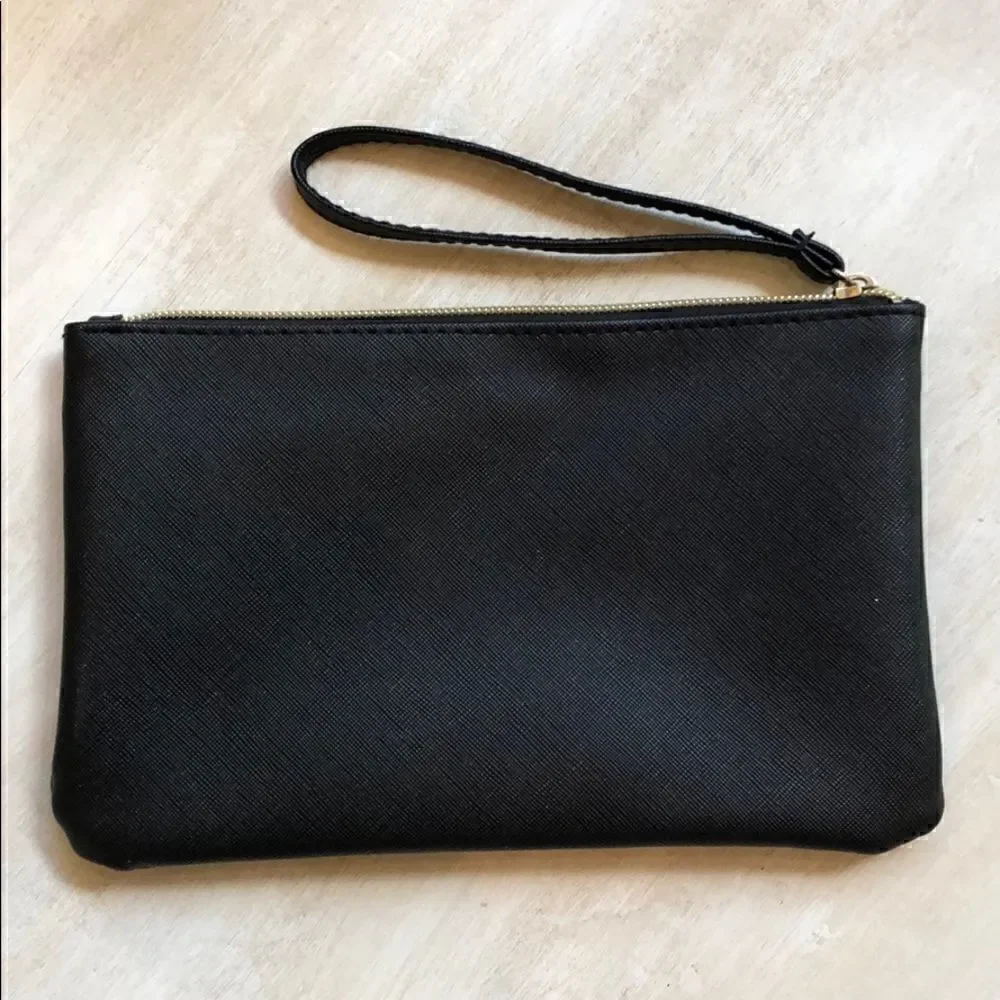 💄Crimes of Beauty Glam AF faux leather wristlet💄